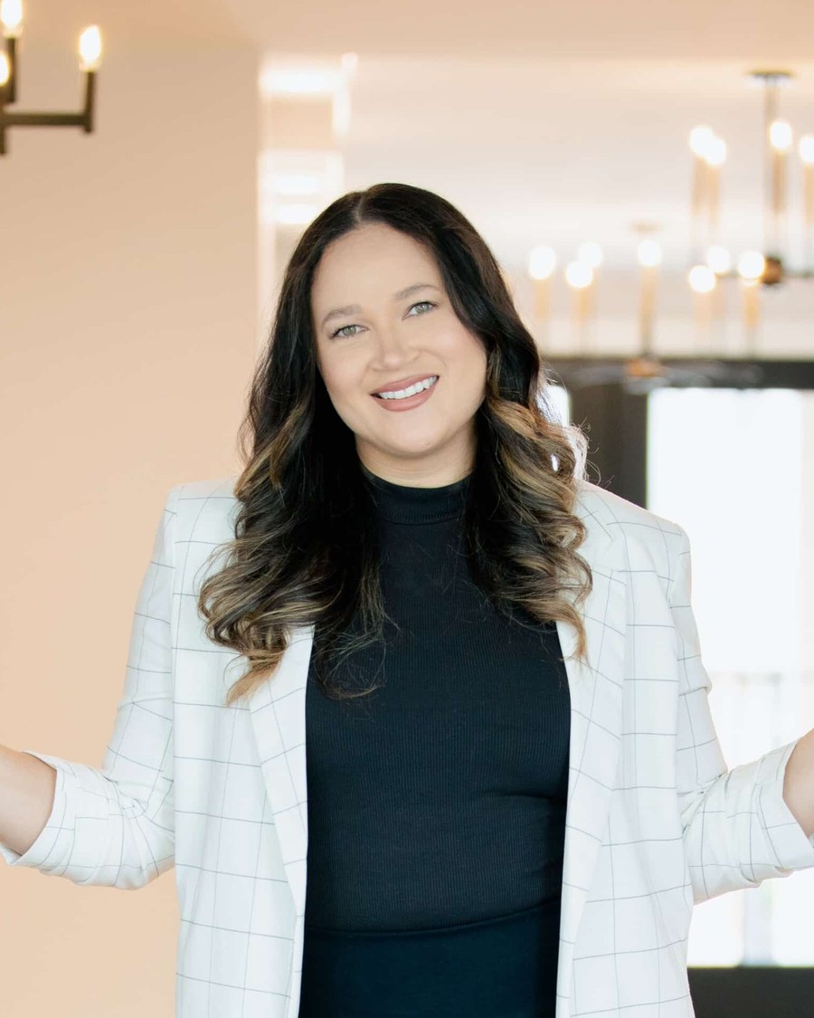Jennifer Bebbs, Associate Broker, Honey Tree Realty
