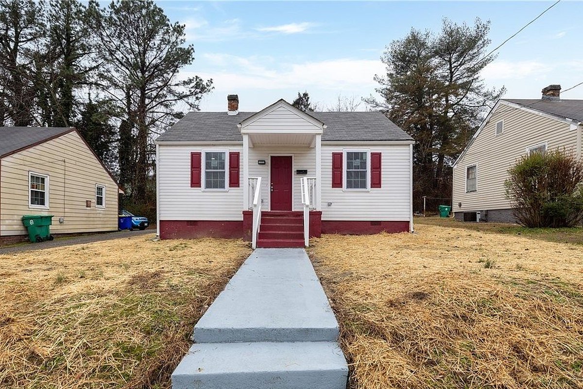1434 Baylors Ln, Petersburg, VA 23803